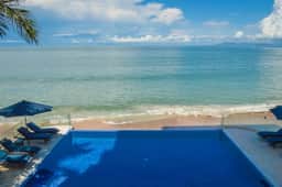 Lux Beachfront Full-Floor Residence - Image 3