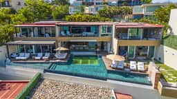 Resort-Style Villa w/ Private Padel & Infinity Pool - Image 4