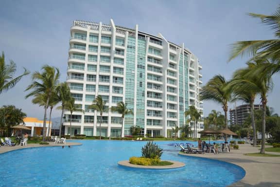 Irresistible Elegant Condo with Vidanta Membership - Image 5