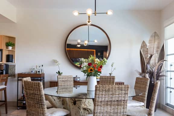 Irresistible Elegant Condo with Vidanta Membership - Image 4