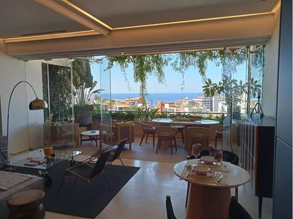 The Jungle - SOHO luxury with Chef's kitchen. - Image 4