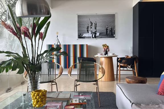 The Jungle - SOHO luxury with Chef's kitchen. - Image 1